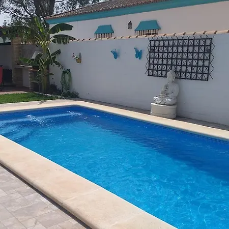 Holiday home Rojas & Mar Con Piscina Salina *